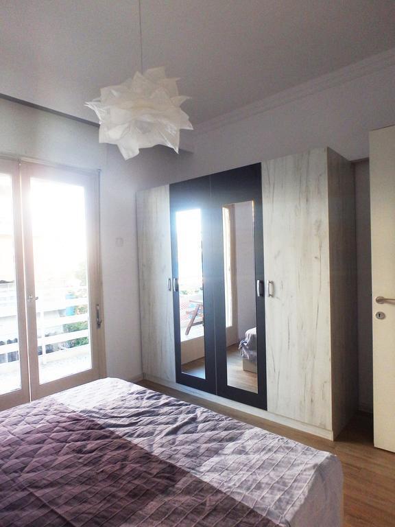 Holiday Apartment Sombrero Néa Péramos Kültér fotó